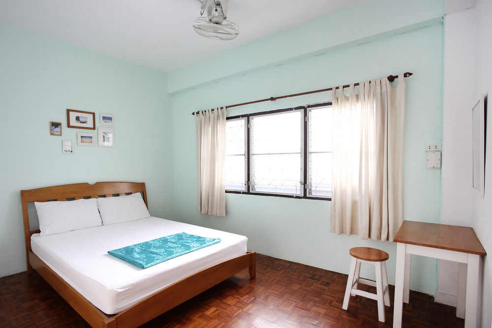 The I Talay Room And Souvenir Krabi town Exteriör bild