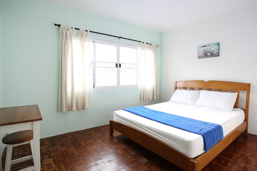 The I Talay Room And Souvenir Krabi town Exteriör bild