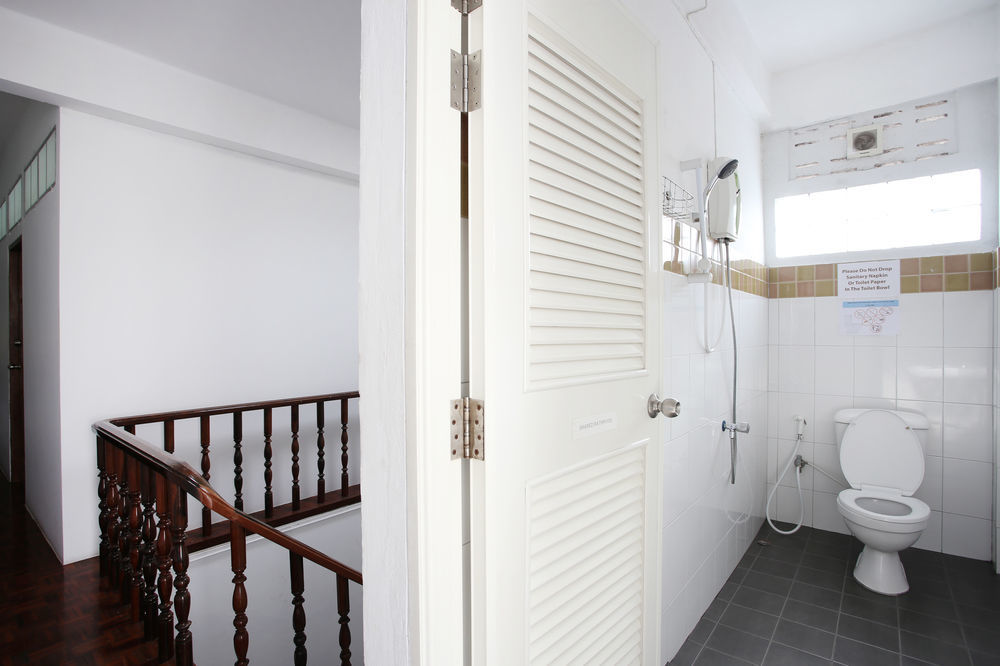 The I Talay Room And Souvenir Krabi town Exteriör bild