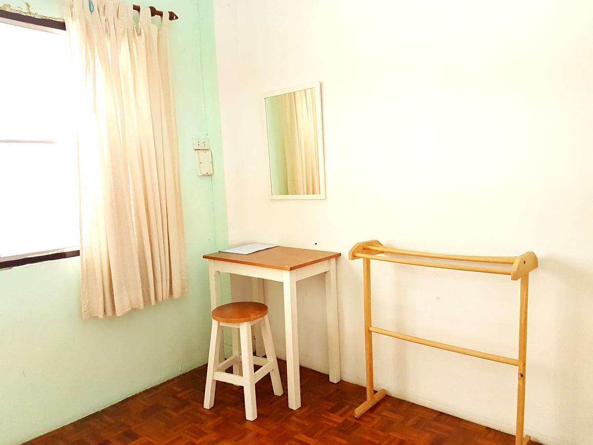 The I Talay Room And Souvenir Krabi town Exteriör bild