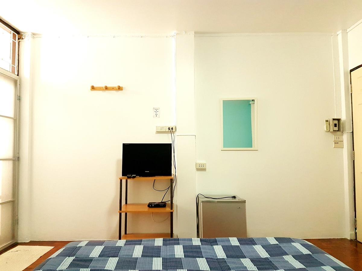 The I Talay Room And Souvenir Krabi town Exteriör bild